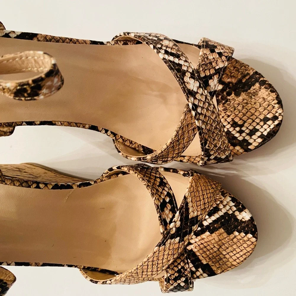 NWT Lulu’s Snakeskin Open Toe Sandals - Picture 2 of 5